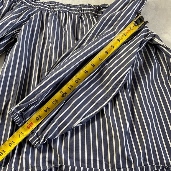 J Crew Off The Shoulder Top Blouse Women Size 12. Blue White Stripe 100% Cotton - Picture 5 of 8